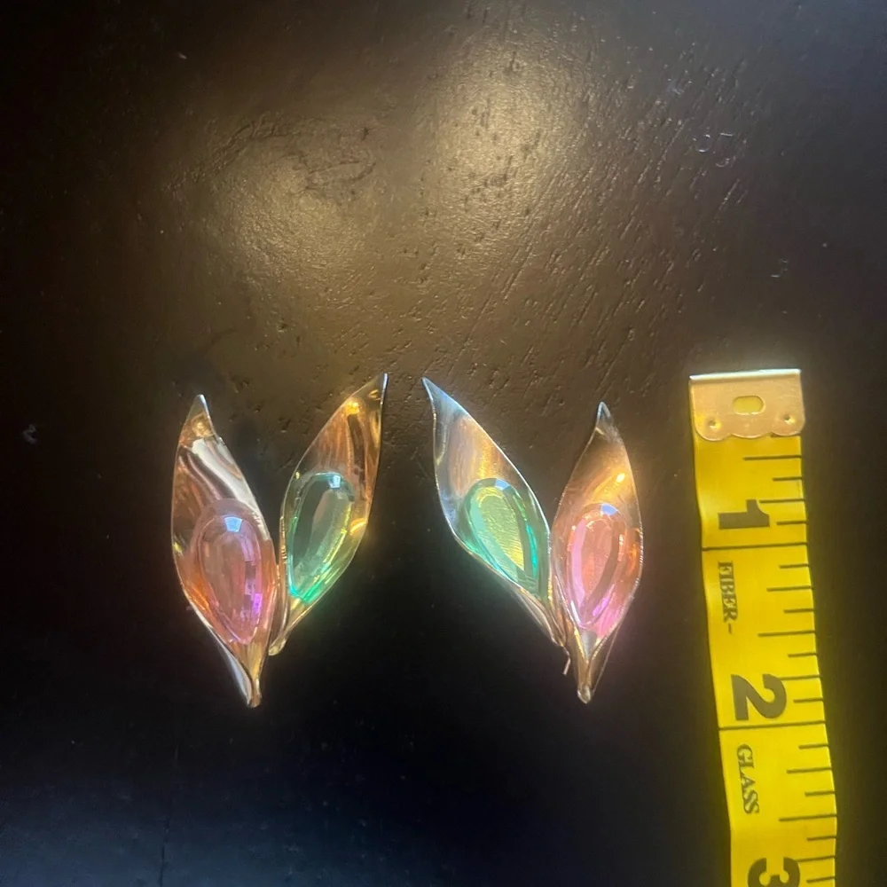 Vintage Gold Tone Iridescent Leaf Brooch and Earring Set Green and Pink Stones